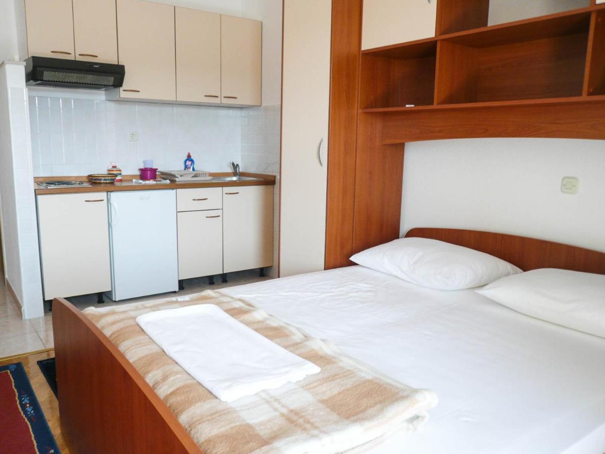 מאקרסקה Apartments Saric מראה חיצוני תמונה